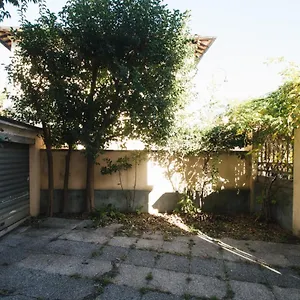 Bonanno Street Tower Free Parking Pise